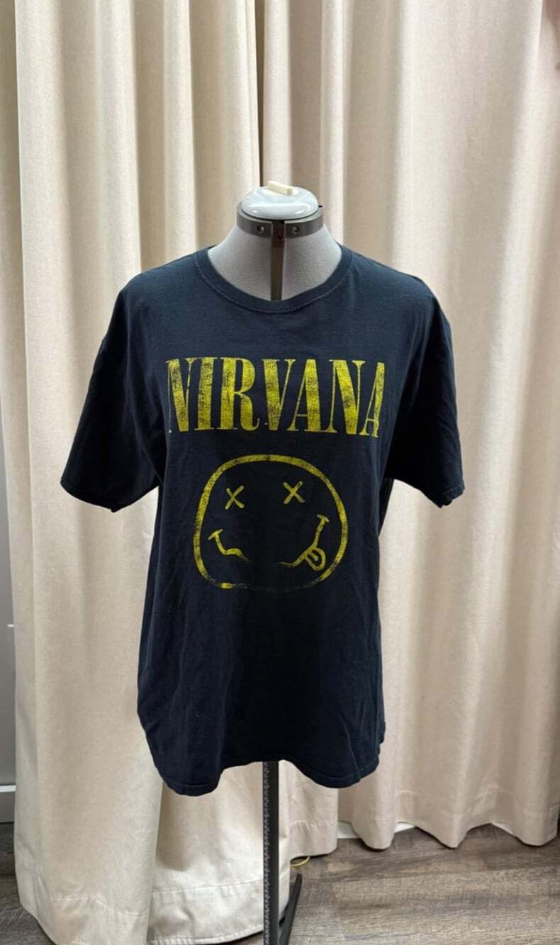 Vintage Fading Nirvana T Shirt Men’s Large Officially Branded by Nirvana
